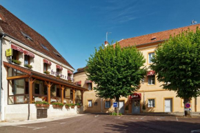  Logis Des Trois Maures  Куш